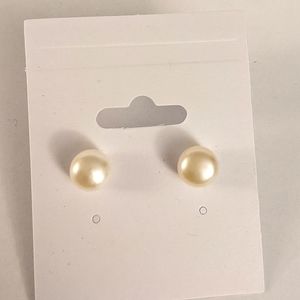 Imitation pearl earrings